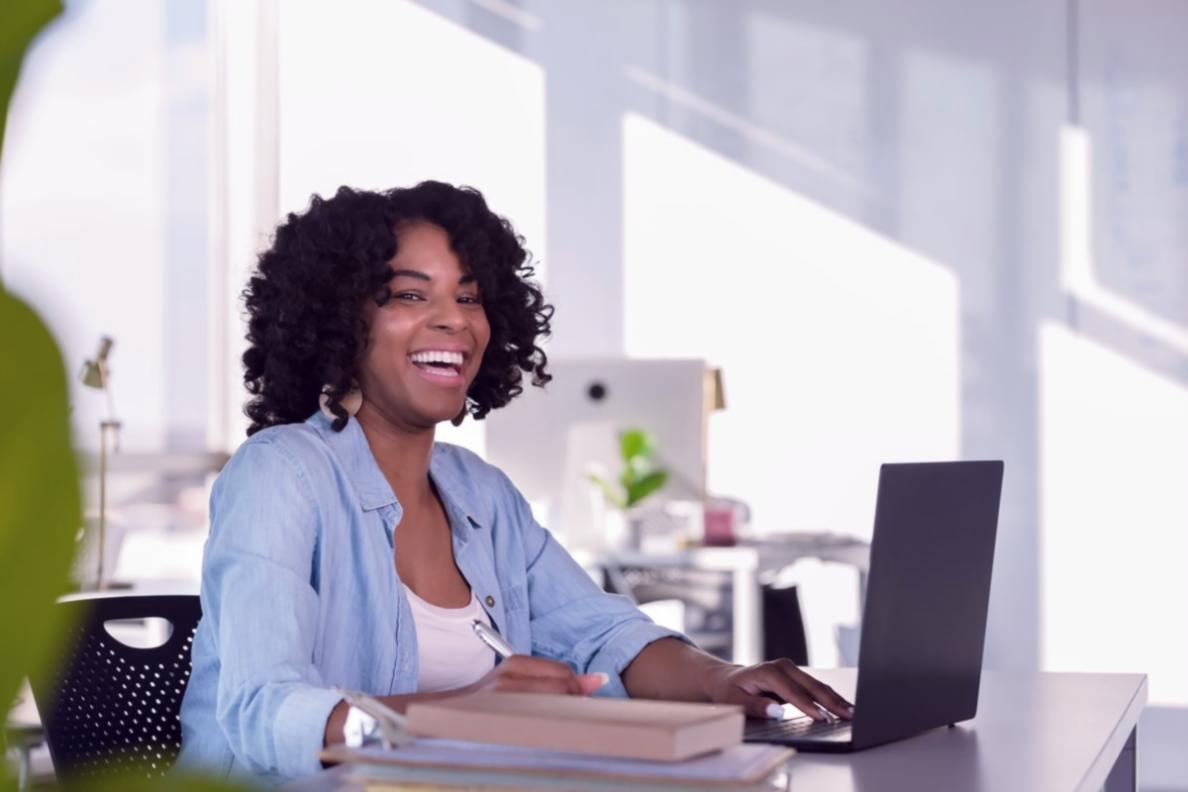 Formateurs Taloriqavenos travaillant sur des outils SEO avancés